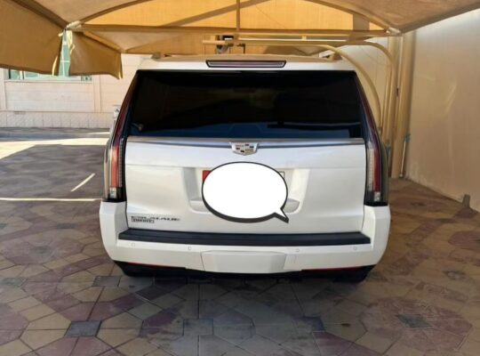 Cadillac Escalade full option 2015 Gcc for sale