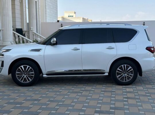 Nissan Patrol platinum 2021 fully loaded