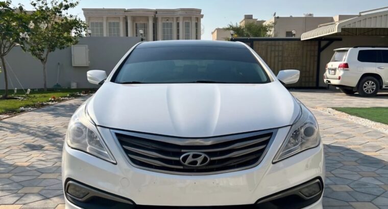 Hyundai Azira 2016 Gcc full option for sale