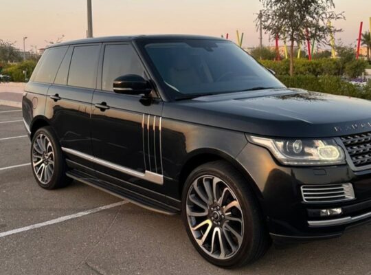 Range Rover vouge SE 2014 Gcc for sale