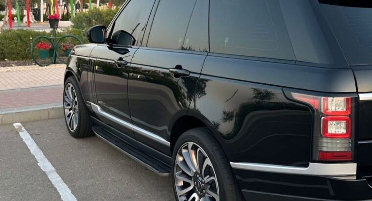 Range Rover vouge SE 2014 Gcc for sale
