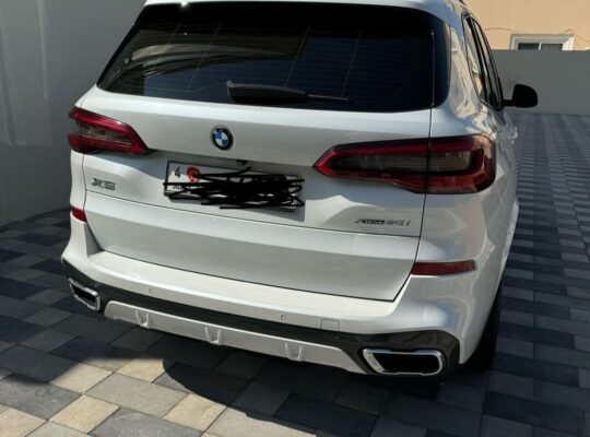 BMW X5 50i M kit 2019 Gcc for sale