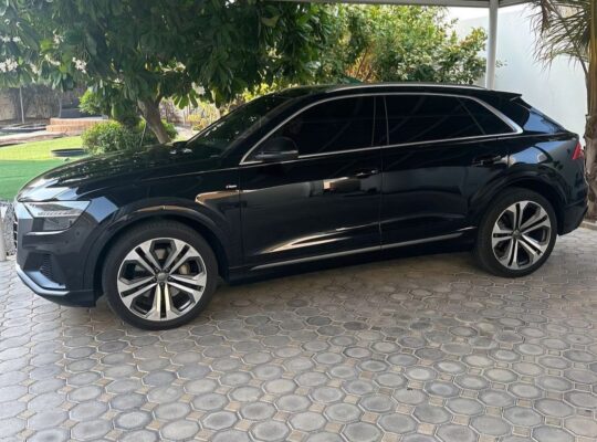 Audi Q8 55 TFSI Luxury 2020 full option