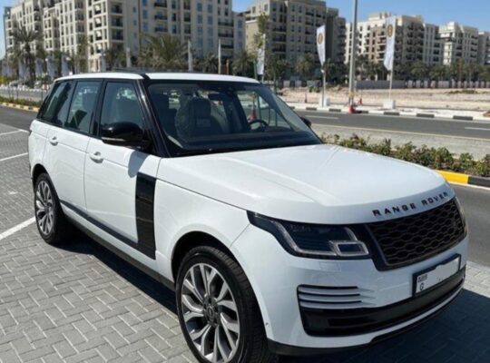 Range Rover vouge SE 2018 Gcc for sale