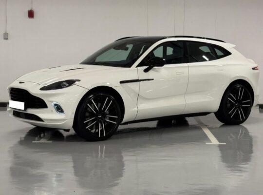 Aston Martin DBX 2022 full option Gcc