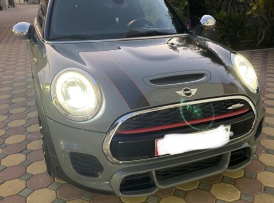 Mini Cooper S coupe jcw full option 2017 Gcc