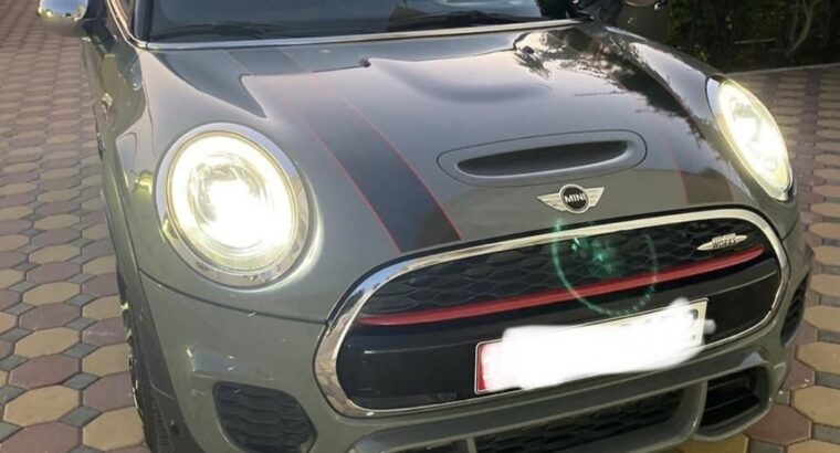 Mini Cooper S coupe jcw full option 2017 Gcc