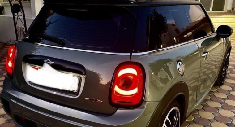Mini Cooper S coupe jcw full option 2017 Gcc