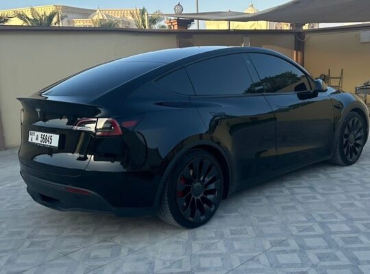 Tesla model Y performance 2023 Gcc