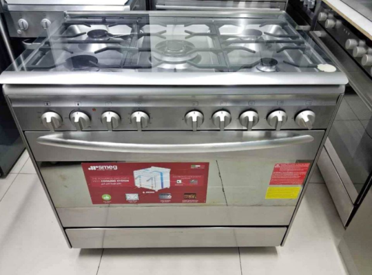 Smeg brand Full Gas cooker 90cm for sale