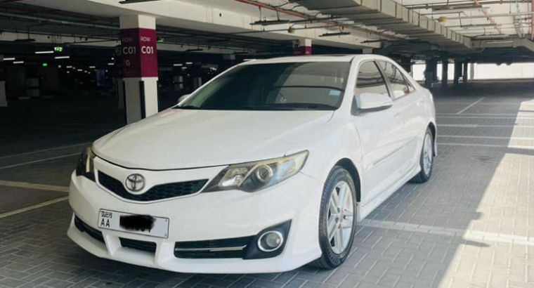 TOYOTA CAMRY 2013 GCC FULL OPTION FOR SALE