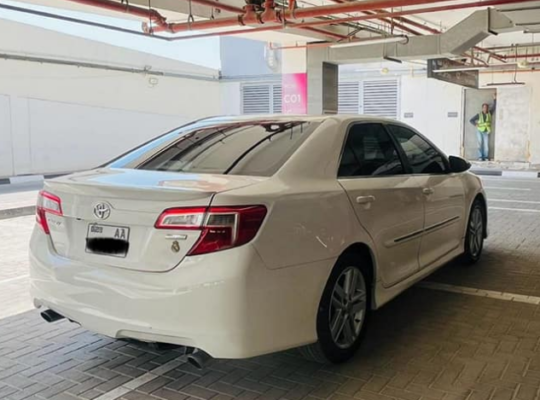 TOYOTA CAMRY 2013 GCC FULL OPTION FOR SALE