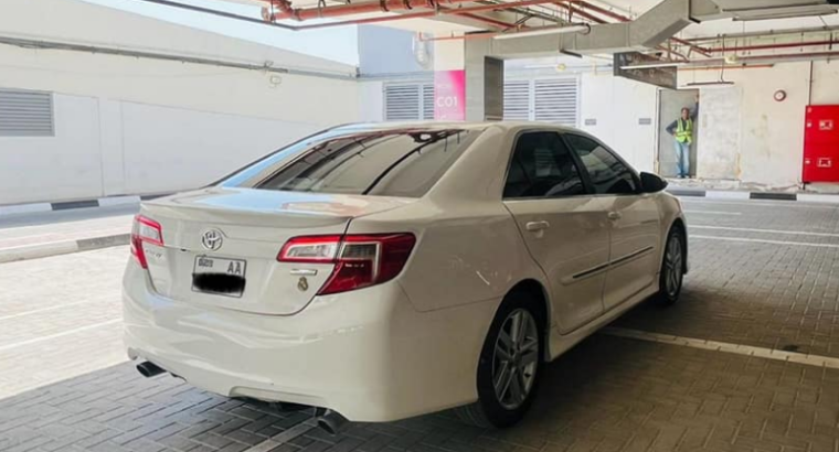 TOYOTA CAMRY 2013 GCC FULL OPTION FOR SALE