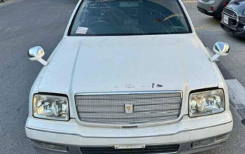 TOYOTA CENTURY 2001 IN GOOD CONDITION FOR SALE