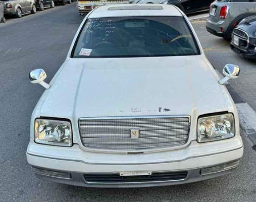 TOYOTA CENTURY 2001 IN GOOD CONDITION FOR SALE