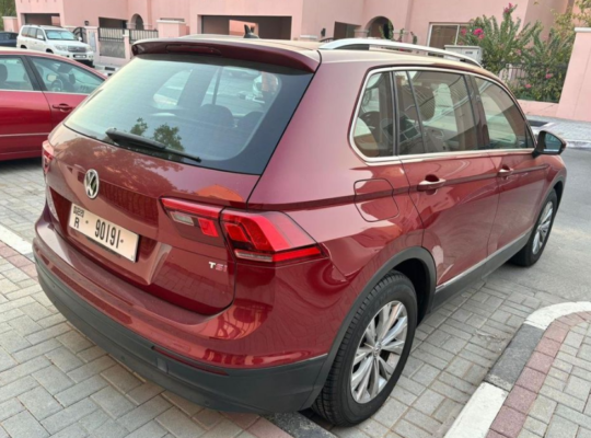 Volkswagen Tiguan 2018 GCC 1.4 Tsi SE For Sale