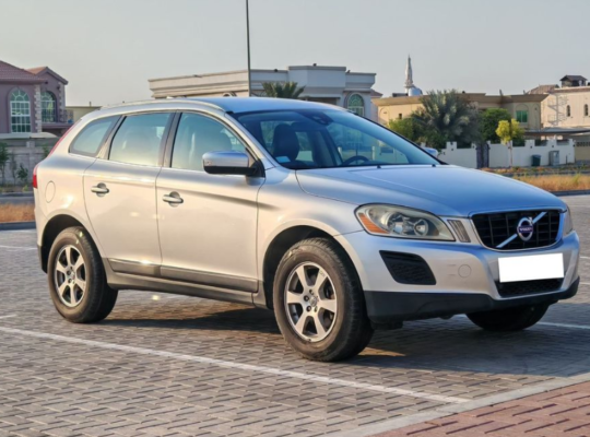 Volvo XC60 2.5L 2012 GCC Specs in good condition F