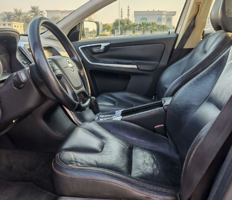 Volvo XC60 2.5L 2012 GCC Specs in good condition F