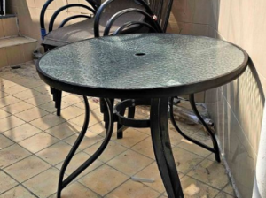 Outdoor Table and chairs For Sale