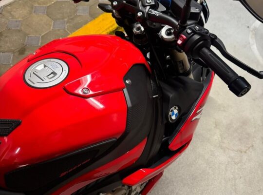 BMW S1000R 2021 Imported in perfect condition for