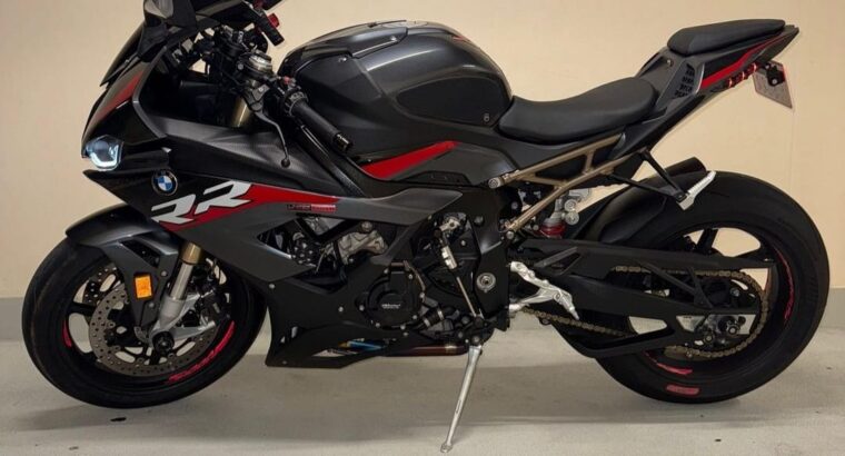 BMW S1000RR 2022 in perfect condition for sale