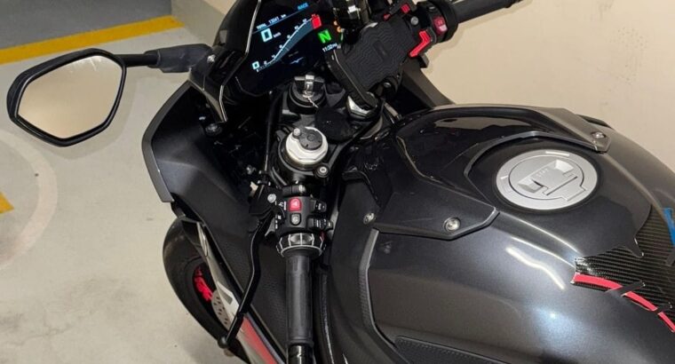 BMW S1000RR 2022 in perfect condition for sale