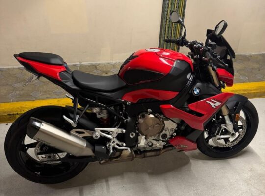 BMW S1000R 2021 Imported in perfect condition for