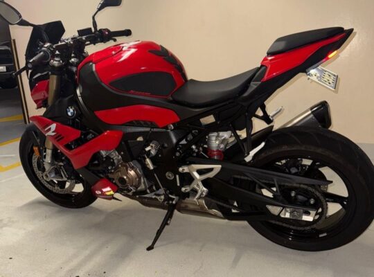 BMW S1000R 2021 Imported in perfect condition for