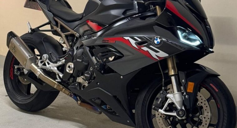 BMW S1000RR 2022 in perfect condition for sale