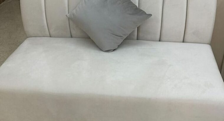 للبيع كنبة 2 مقعد