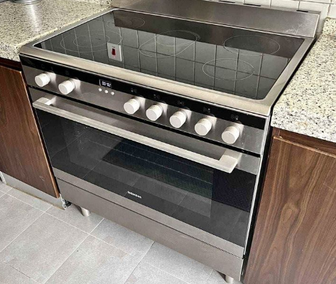 Siemens Electric Ceramic Cooker Oven For Sale