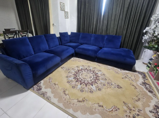 7 seater sofa set with round centre table for sale