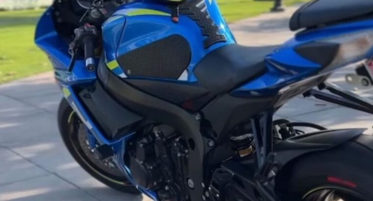 Suzuki 750 2015 in perfect condition for sale