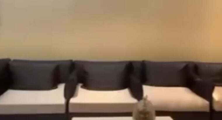 للبيع طقم غنفات بني
