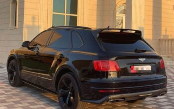 Bentley Bentayga 2018 Gcc fully loaded for sale