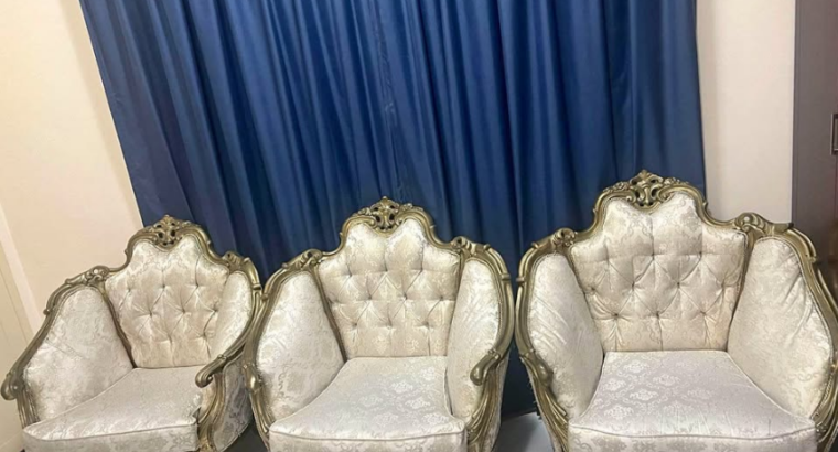 6 seater sofa set & 2 chair 2 tabels for sale