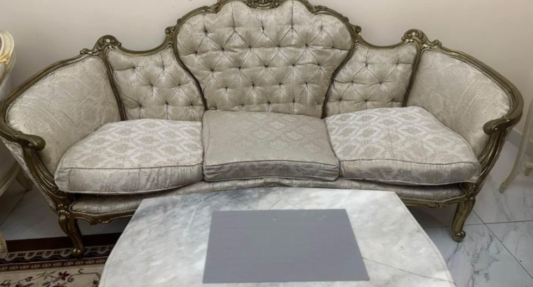6 seater sofa set & 2 chair 2 tabels for sale