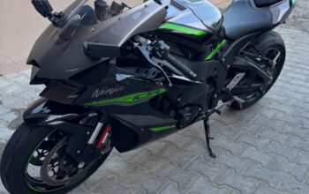 Kawasaki zx10R 2024 In excellent condition for sal