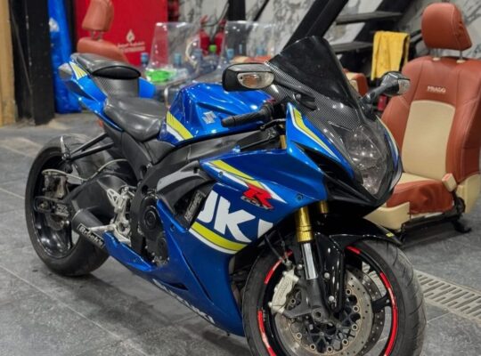 Suzuki Gsxr750 2014 In perfect condition for sale