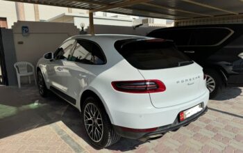 Porsche Macan 2018 Gcc in perfect condition