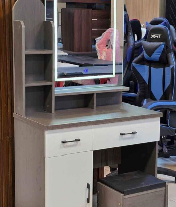 Bedroom Set King size bed for sale