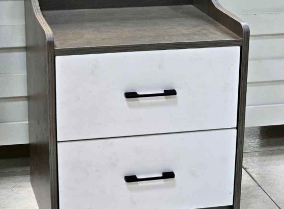 Bedroom Set King size bed for sale