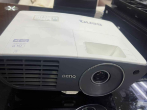 BenQ W700 projector for sale