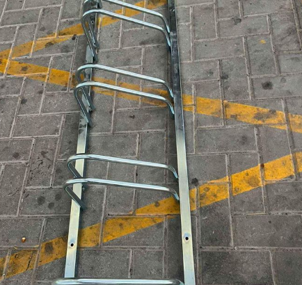 B’twin bike rack for 5 bikes for sale