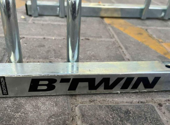 B’twin bike rack for 5 bikes for sale