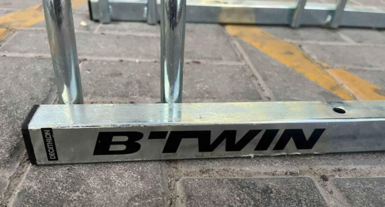 B’twin bike rack for 5 bikes for sale