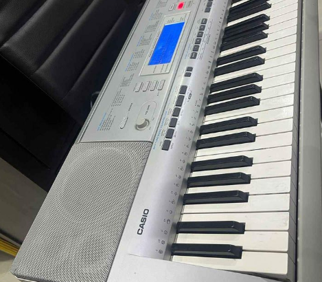Casio CTK 4000 piano for sale