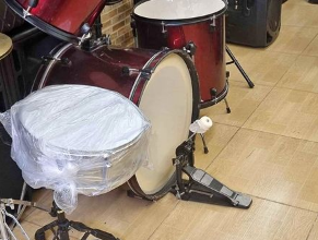 DRUMS SET WITH CYMPLES FOR SALE