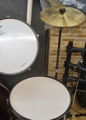 DRUMS SET WITH CYMPLES FOR SALE
