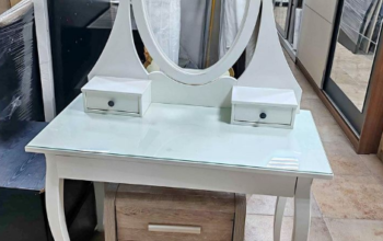 Dressing table for sale